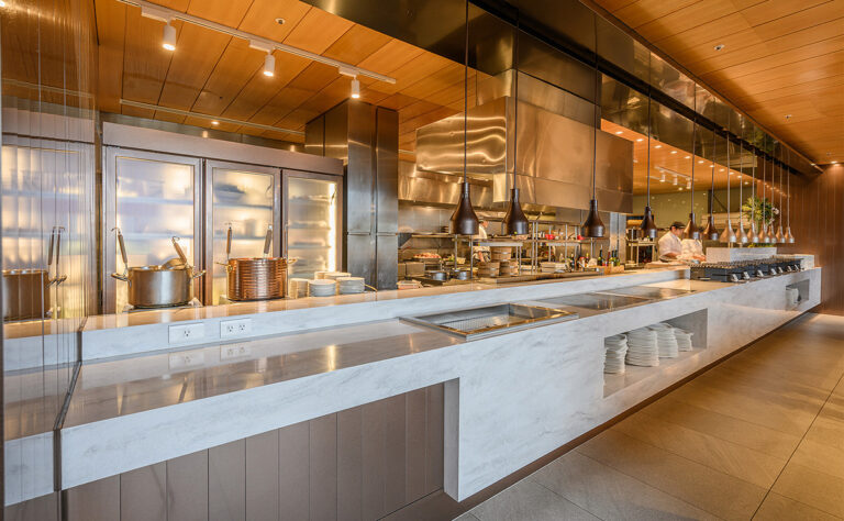 Aplicacao comercial corian rain cloud 768x474