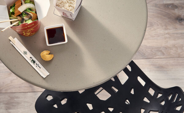 Aplicacao mesa concrete application 1 600x370