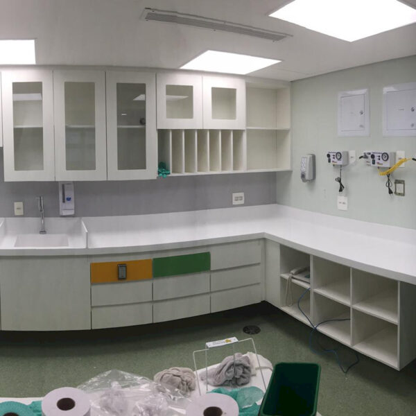 Portifolio area da saude galeria superficie processador premium corian 04 600x600