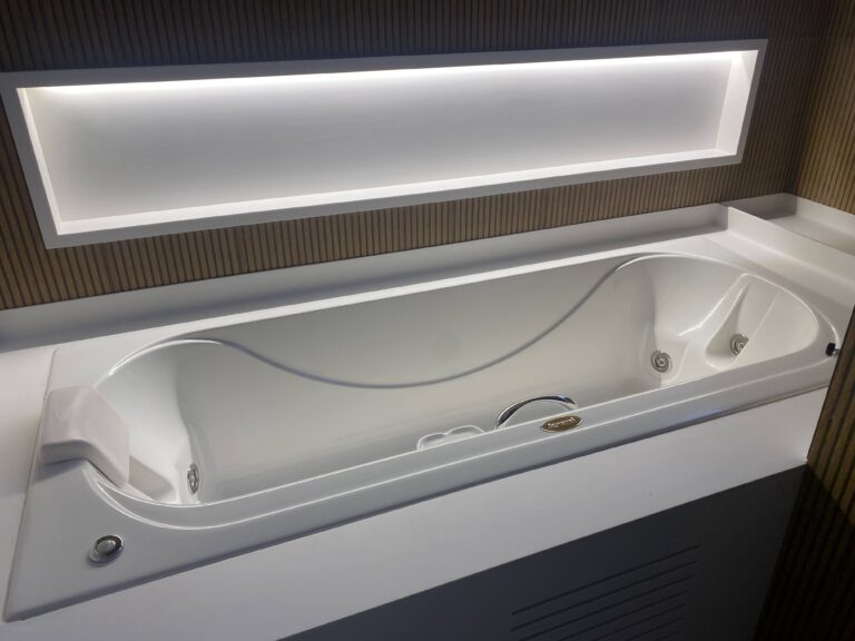 Portifolio banheiros galeria elite superficie 31 768x576