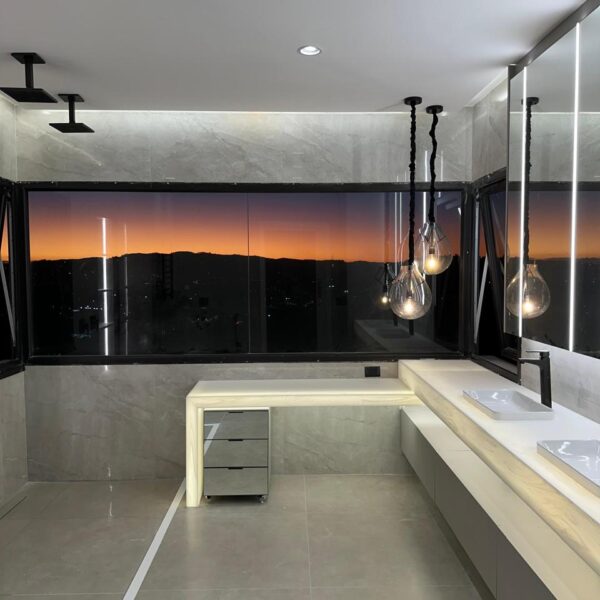 Portifolio banheiros galeria elite superficie 38 600x600