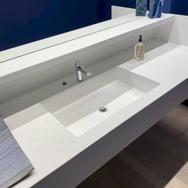 Portifolio banheiros galeria superficie processador premium corian 26 600x600