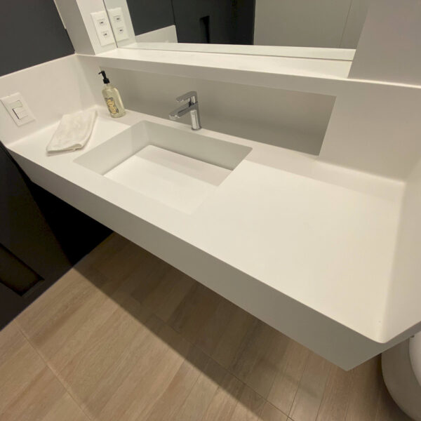 Portifolio banheiros galeria superficie processador premium corian 28 600x600