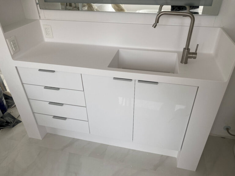 Portifolio banheiros galeria superficie processador premium corian 36 768x576