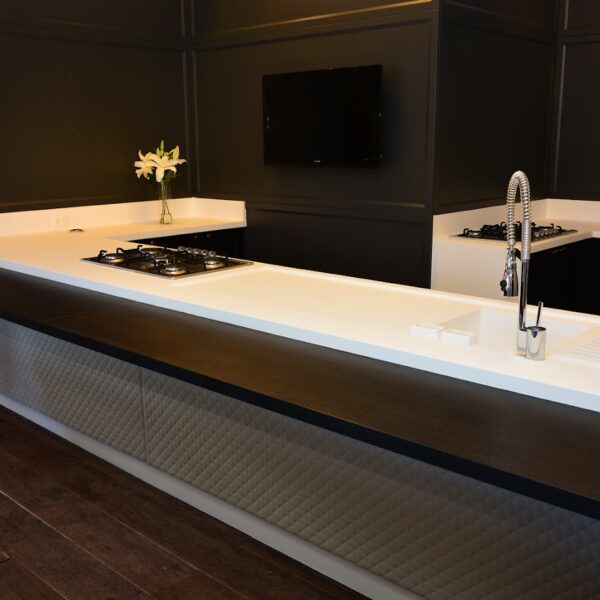 Portifolio cozinhas galeria elite superficie 17 600x600