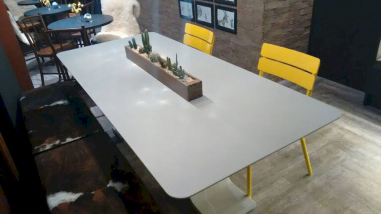 Portifolio mesas galeria superficie processador premium corian 10 768x432