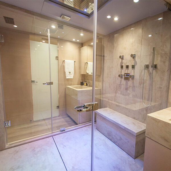 Portifolio nauticos galeria superficie processador premium corian 06 600x600