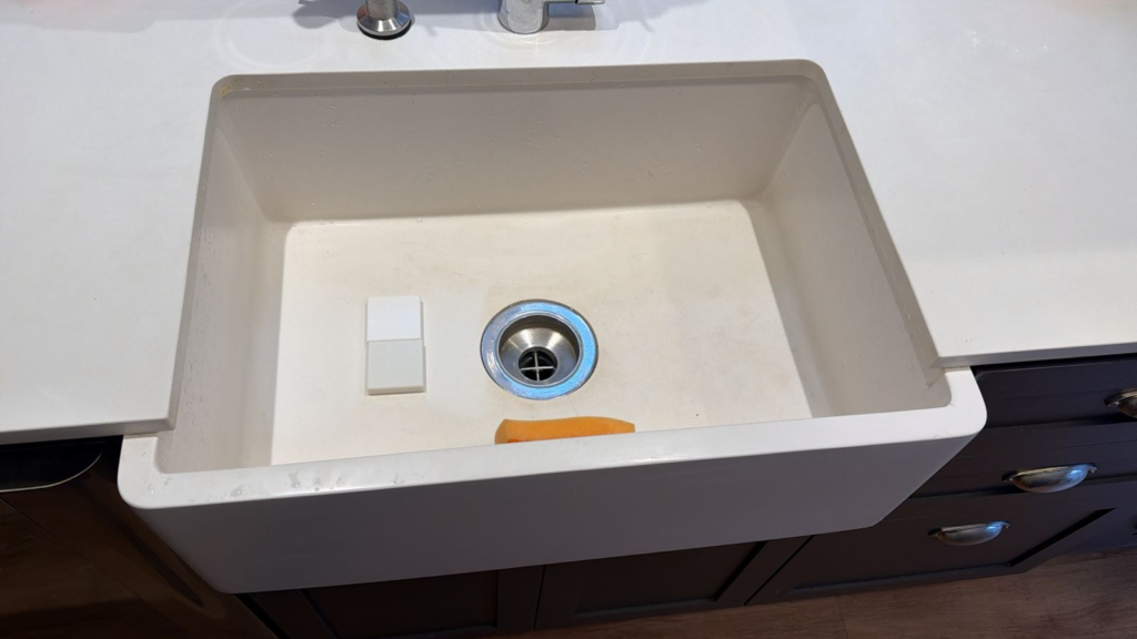 Manutencao em cuba 2 corian antes 1024x576